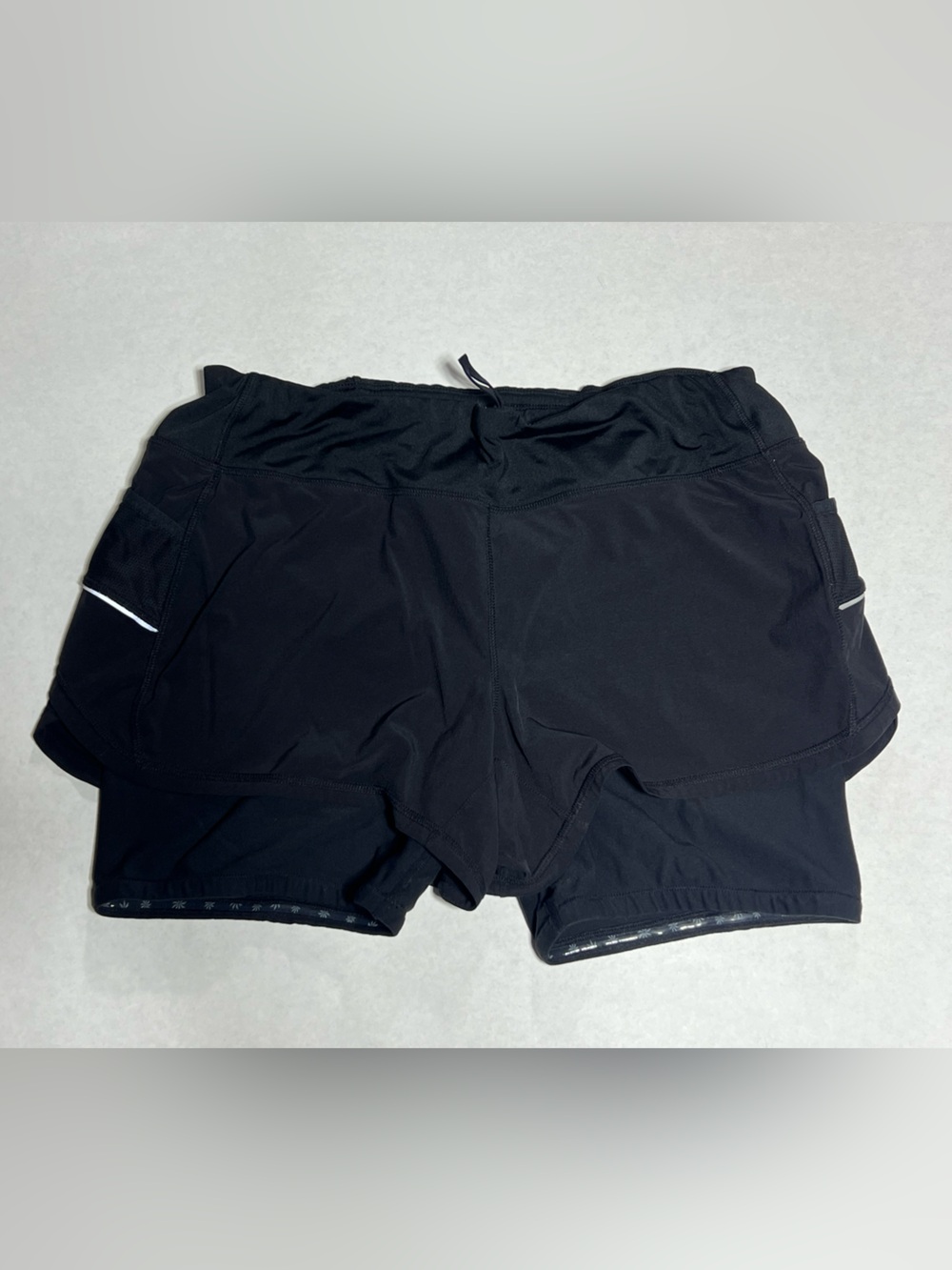 Athleta Running style shorts size large.